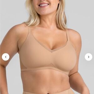 Never Worn Honeylove Wireless Crossover Bra 38D/DD E